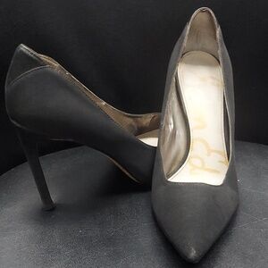 *WEEKEND SALE Sam Edelman Black Pointed Toe Pumps - Classic Women's Heels